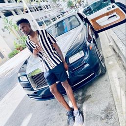 https___images.genius.com_a5b6ad73f798d4e2f98ff13ae35093b2.1000x1000x1 (1)